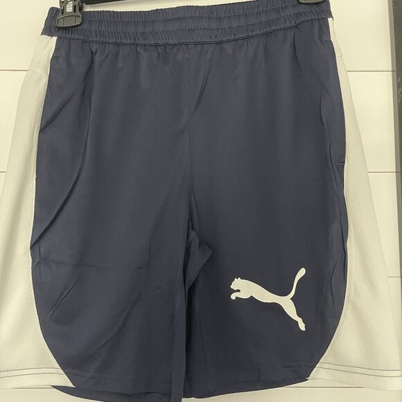 Men's Puma Shorts.  Medium NWT - Picture 1 of 4